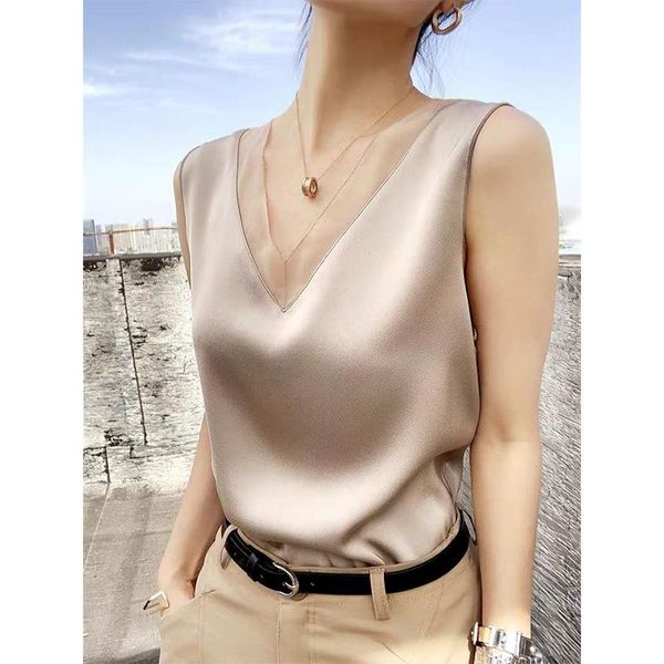 tanks 2022 silklike satin vest women summer vneck sleeveless outer wear loose suspender tshirt camis tanks, Black;white
tanks 2022 silklike satin vest women summer vneck sleeveless outer wear loose suspender tshirt camis tanks, Black;white