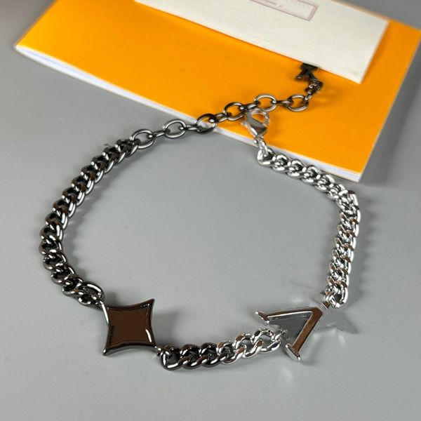 classic designer bracelet upscale 2023 new couple bracelet flower letter black silver colored men's and women's bracelet exquisite, Golden;silver
classic designer bracelet upscale 2023 new couple bracelet flower letter black silver colored men's and women's bracelet exquisite, Golden;silver