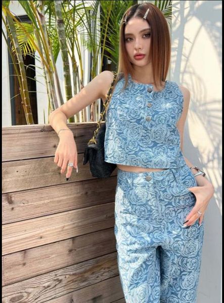 women's jeans brand designer pants printed baggy hip hop denim trousers losse fit floral fashion design jeans, White
women's jeans brand designer pants printed baggy hip hop denim trousers losse fit floral fashion design jeans, White