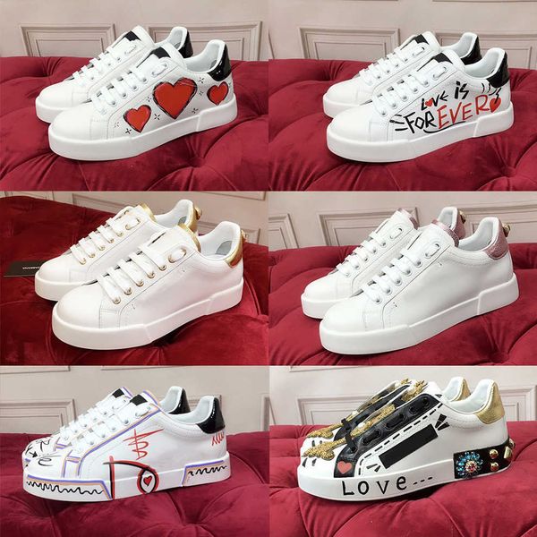 luxury calfskin man casual shoes white black genuine leather trainers famous brands sneakers comfort outdoor d g trainers men's casual
luxury calfskin man casual shoes white black genuine leather trainers famous brands sneakers comfort outdoor d g trainers men's casual
