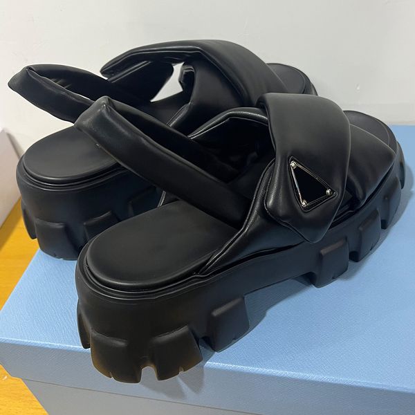 622s621s sandals monolith padded nappa leather sandals 1x123 upper with metal triangle sandal chunky rubber sole timeless m, Black
622s621s sandals monolith padded nappa leather sandals 1x123 upper with metal triangle sandal chunky rubber sole timeless m, Black