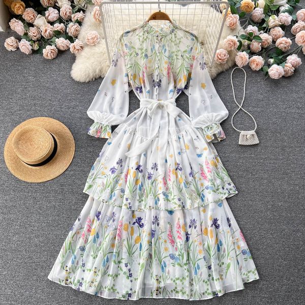 casual dresses 2023 new spring runway floral holiday chiffon dress women's flare sleeve vintage print big swing multi-level cake long d, Black;gray
casual dresses 2023 new spring runway floral holiday chiffon dress women's flare sleeve vintage print big swing multi-level cake long d, Black;gray