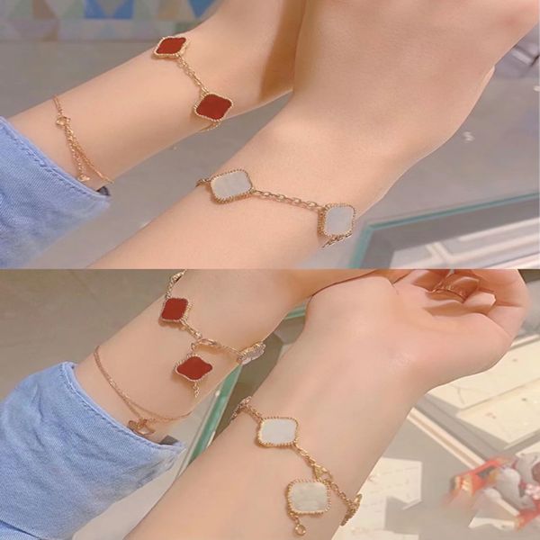 luxury designer bracelet four leafs clover bracelet fashion brand charm bracelets 18k gold plate diamond love chain for girl wedding designe, Golden;silver
luxury designer bracelet four leafs clover bracelet fashion brand charm bracelets 18k gold plate diamond love chain for girl wedding designe, Golden;silver
