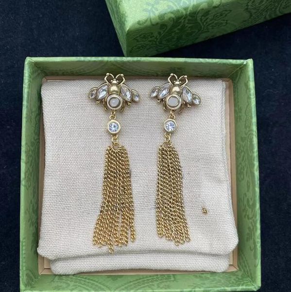 luxury insect bee stud earrings designer earrings designer for women hoop earring stud alphabet earrings jewelry box set valentine's da, Golden;silver
luxury insect bee stud earrings designer earrings designer for women hoop earring stud alphabet earrings jewelry box set valentine's da, Golden;silver
