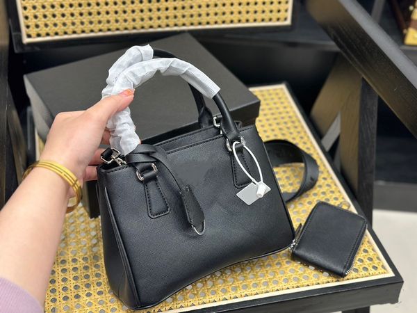 designer women galleria saffiano tote bag classic leather shoulder handbags lady killer shopping crossbody handbag luxurys designers bags
designer women galleria saffiano tote bag classic leather shoulder handbags lady killer shopping crossbody handbag luxurys designers bags