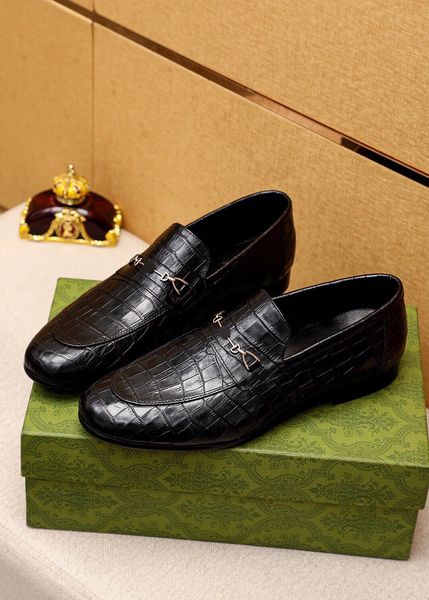 2023 men designer dress shoes brand slip on fashion oxfords male business new classic genuine leather flats men's suits loafers size 38, Black
2023 men designer dress shoes brand slip on fashion oxfords male business new classic genuine leather flats men's suits loafers size 38, Black
