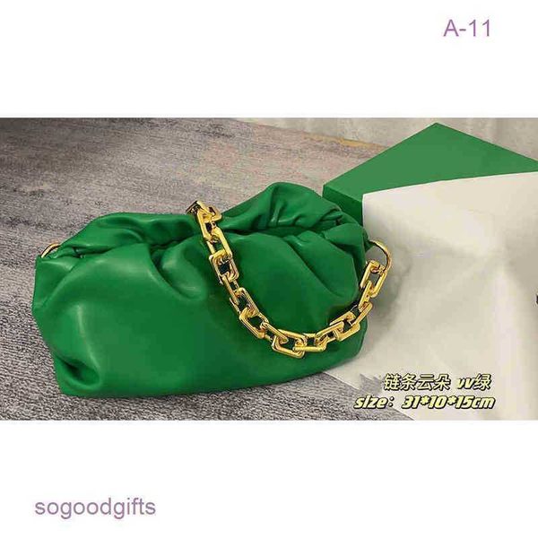 messenger italy bag designer single chain cloud bottegas bags shoulder same thick venetas wrinkled 2023 summer zipper underarm female 3mlh 2
messenger italy bag designer single chain cloud bottegas bags shoulder same thick venetas wrinkled 2023 summer zipper underarm female 3mlh 2