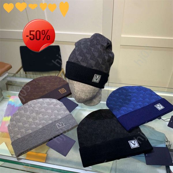 aPlaid designer beanie designer hats for men knitted bonnets winter hat fall thermal skull cap ski travel classical luxury beanies brown black grey keep warm 11122, 1#
aPlaid designer beanie designer hats for men knitted bonnets winter hat fall thermal skull cap ski travel classical luxury beanies brown black grey keep warm 11122, 1#