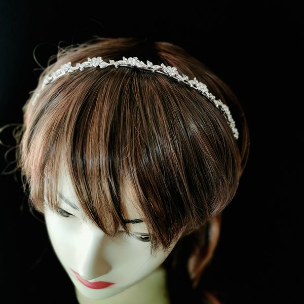 selling flower hair band manufacturers directly supply headband hair accessories and rhinestones, Silver
selling flower hair band manufacturers directly supply headband hair accessories and rhinestones, Silver