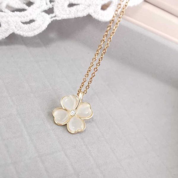 new lucky love four leaf grass steel colorless necklace for women's light luxury and minimalist inns soft collar chain, Silver
new lucky love four leaf grass steel colorless necklace for women's light luxury and minimalist inns soft collar chain, Silver