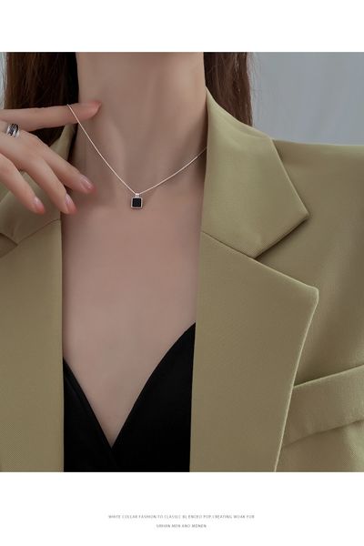 color square necklace womens light luxury niche design sense advanced collarbone chain new choker, Silver
color square necklace womens light luxury niche design sense advanced collarbone chain new choker, Silver