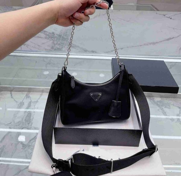 luxurys designers bag strap crossbody designer bag wallet on chain shoulder bags designers woman re edition 2000 2005 nylon bags 3-piece bla
luxurys designers bag strap crossbody designer bag wallet on chain shoulder bags designers woman re edition 2000 2005 nylon bags 3-piece bla