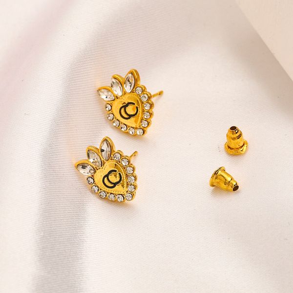 new diamond earrings charm women's love earrings romantic design jewelry luxury 2023 gift earrings family couple birthday gift jewelry, Golden
new diamond earrings charm women's love earrings romantic design jewelry luxury 2023 gift earrings family couple birthday gift jewelry, Golden