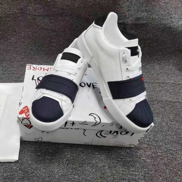 men's luxury brand casual shoes fashionable and comfortable real cowhide material lace-up flat sneakers size 38-46
men's luxury brand casual shoes fashionable and comfortable real cowhide material lace-up flat sneakers size 38-46