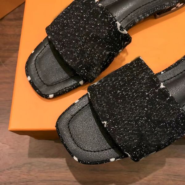 men women slide sandals designer shoes luxury slide summer fashion wide flat slippery thick sandals slipper flip flops 34-41, Black
men women slide sandals designer shoes luxury slide summer fashion wide flat slippery thick sandals slipper flip flops 34-41, Black