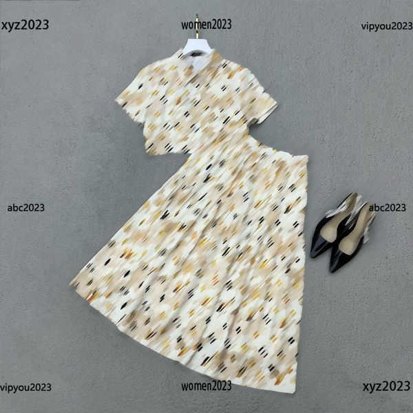 luxury womens dress summer sets two piece dress polo size s-l short sleeve t-shirt and floral letter printed long skirt, White
luxury womens dress summer sets two piece dress polo size s-l short sleeve t-shirt and floral letter printed long skirt, White