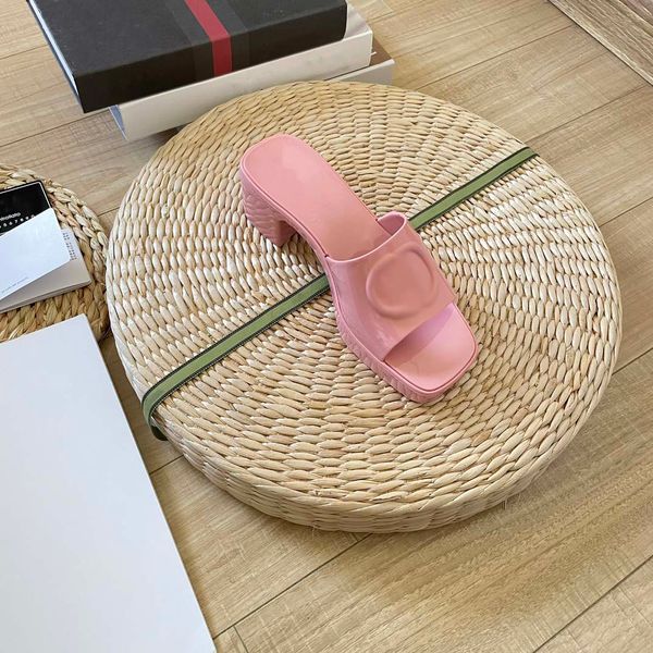 luxury slippers slide brand designers women ladies hollow platform sandals women's slide sandal with lnterlocking g lovely sunny beach, Black
luxury slippers slide brand designers women ladies hollow platform sandals women's slide sandal with lnterlocking g lovely sunny beach, Black
