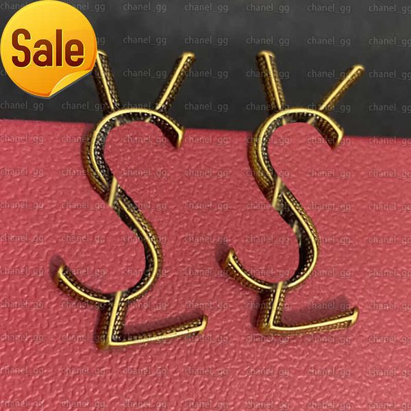 diamond stud earrings designer jewelry fashion silver earring for lady women party studs hoops wedding engagement for bride box obsolescence, Golden;silver
diamond stud earrings designer jewelry fashion silver earring for lady women party studs hoops wedding engagement for bride box obsolescence, Golden;silver