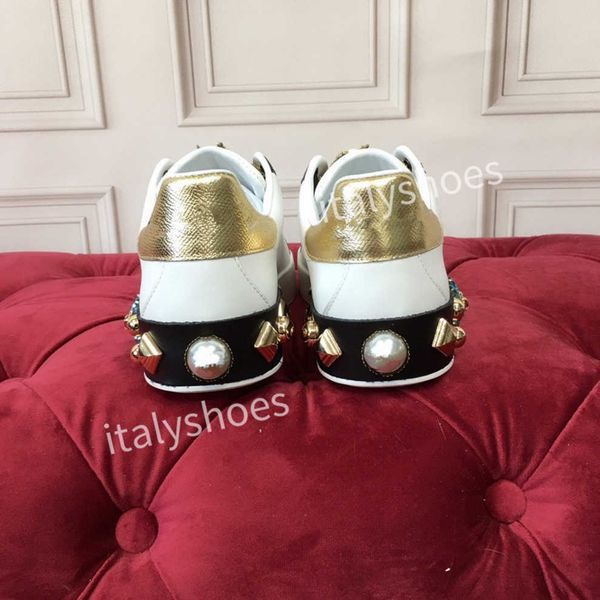 leather lace-up sneaker cowhide fashion lady designer running trainers men letters platform gym sneakers
leather lace-up sneaker cowhide fashion lady designer running trainers men letters platform gym sneakers