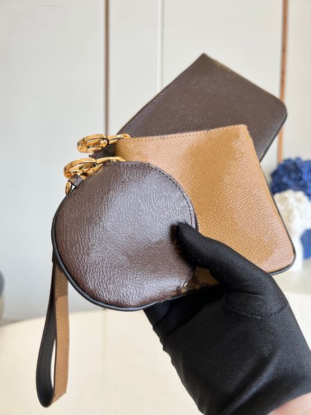 trio clutch mini coin purse m68756 luxury designer fashion purses key ring credit coin mini bag charm brown canvas wallet
trio clutch mini coin purse m68756 luxury designer fashion purses key ring credit coin mini bag charm brown canvas wallet