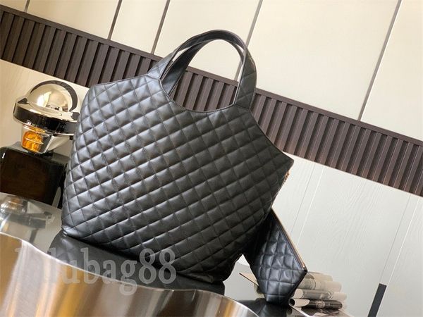 luxuries designers women bags icare maxi sac luxe oversize with gold plated color metal letters shoulder bag ladies shopping traveling porta
luxuries designers women bags icare maxi sac luxe oversize with gold plated color metal letters shoulder bag ladies shopping traveling porta