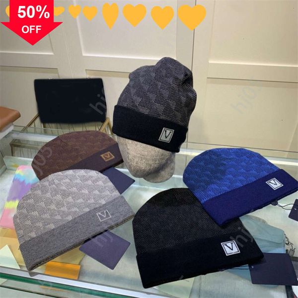 aPlaid designer beanie designer hats for men knitted bonnets winter hat fall thermal skull cap ski travel classical luxury beanies brown black grey keep w32lw, 5#
aPlaid designer beanie designer hats for men knitted bonnets winter hat fall thermal skull cap ski travel classical luxury beanies brown black grey keep w32lw, 5#