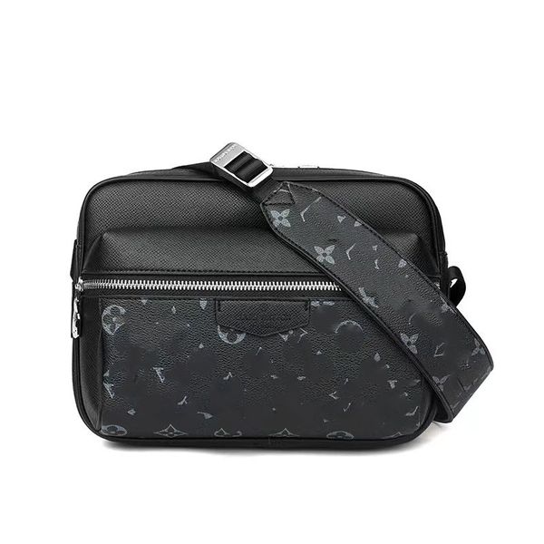 classic designer versatile men's camera bag stylish minimalist men's shoulder bag
classic designer versatile men's camera bag stylish minimalist men's shoulder bag