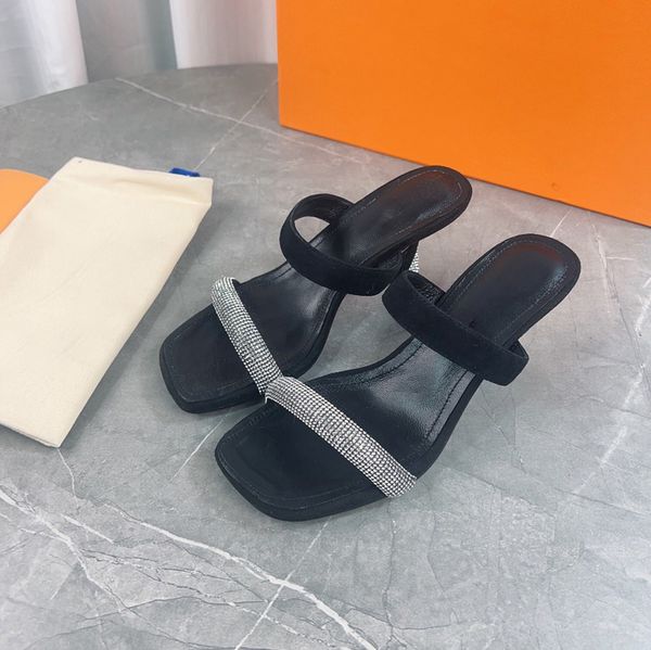 women's black sparkle sandal slippers flared shape heels mule slide satin crystals mid-height heel sandals summer beach two straps uppe
women's black sparkle sandal slippers flared shape heels mule slide satin crystals mid-height heel sandals summer beach two straps uppe