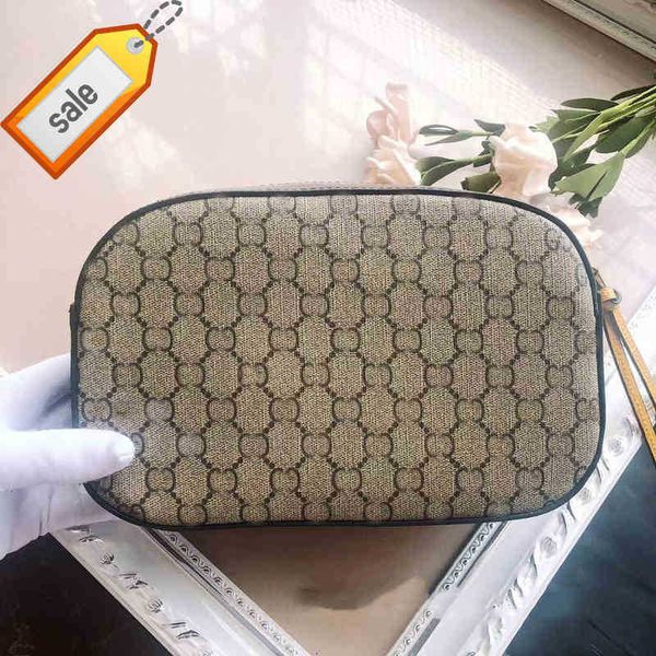 factory direct sale g family double tier head camera love mobile phone sinle shoulder msener ba gift desiner
factory direct sale g family double tier head camera love mobile phone sinle shoulder msener ba gift desiner