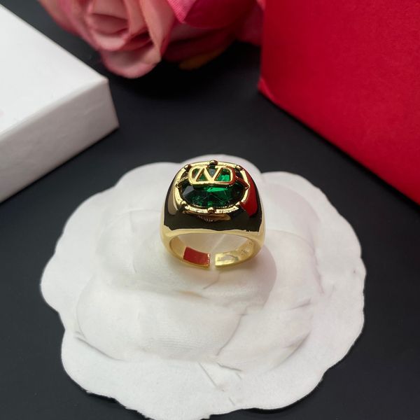designer woman vlogo luxury with side stones band ring fashion v metal diamond pearl jewelry gold rings women wedding rings tg3, Silver
designer woman vlogo luxury with side stones band ring fashion v metal diamond pearl jewelry gold rings women wedding rings tg3, Silver