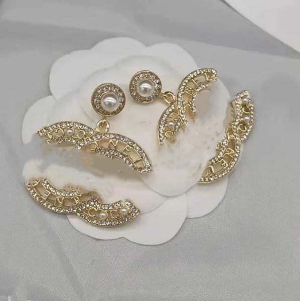 classic gold plated tassel designer letters stud long earring dangle crystal geometric luxury brand women rhinestone pearl wedding party jew, Golden;silver
classic gold plated tassel designer letters stud long earring dangle crystal geometric luxury brand women rhinestone pearl wedding party jew, Golden;silver
