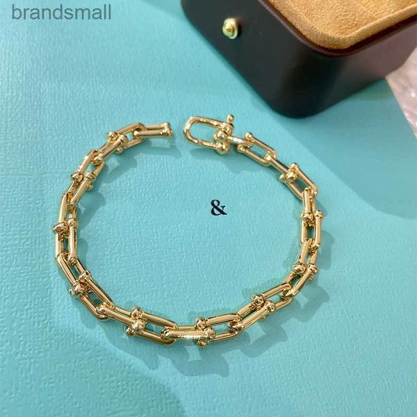 designer bracelet bracelets luxurys women charm bracelet butterfly solid color design jewelry with bracelets boutique wedding wear jewelrys, Golden;silver
designer bracelet bracelets luxurys women charm bracelet butterfly solid color design jewelry with bracelets boutique wedding wear jewelrys, Golden;silver