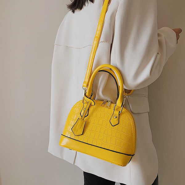 simple solid color stone shell bag large capacity texture handbag leisure messenger bag
simple solid color stone shell bag large capacity texture handbag leisure messenger bag