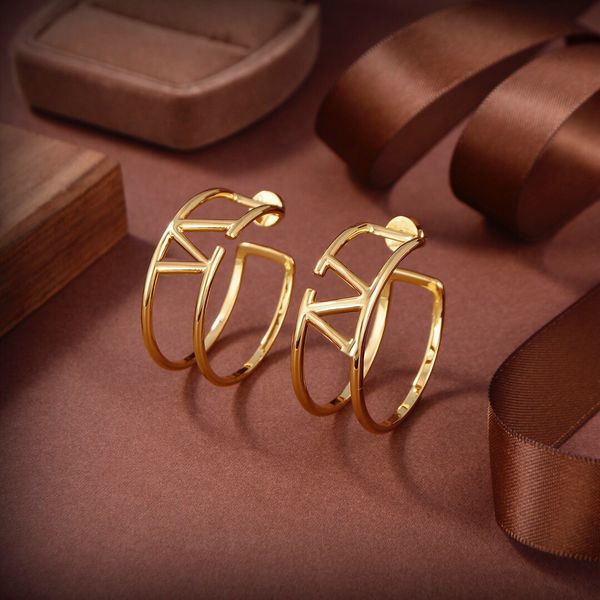 fashion designer letter v earrings pearl stud earing women tassel love internet celebrity vlogo earring female luxury jewelry orecchini ghy3, Golden
fashion designer letter v earrings pearl stud earing women tassel love internet celebrity vlogo earring female luxury jewelry orecchini ghy3, Golden