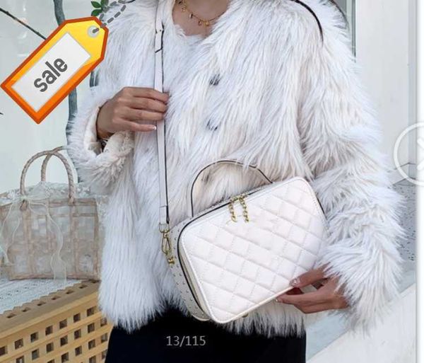 brand designer hand bill of lading shoulder bag 2023 new women's fashion brands versatile portable crossbody bags gift box packaging fa
brand designer hand bill of lading shoulder bag 2023 new women's fashion brands versatile portable crossbody bags gift box packaging fa