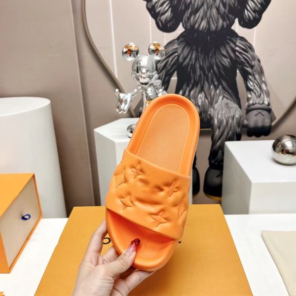2023 luxury sandals women couple slipper men slides leather sandal womens casual shoes 35-45, Black
2023 luxury sandals women couple slipper men slides leather sandal womens casual shoes 35-45, Black