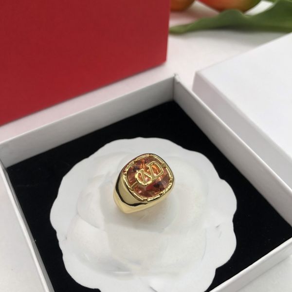 designer woman vlogo luxury with side stones band ring fashion v metal diamond pearl jewelry gold rings women wedding rings tgt3322, Silver
designer woman vlogo luxury with side stones band ring fashion v metal diamond pearl jewelry gold rings women wedding rings tgt3322, Silver