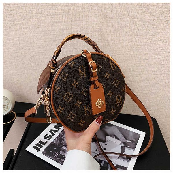 bag women new one shoulder crossbody women's bag letter small round bag internet red personality round cake bag live
bag women new one shoulder crossbody women's bag letter small round bag internet red personality round cake bag live