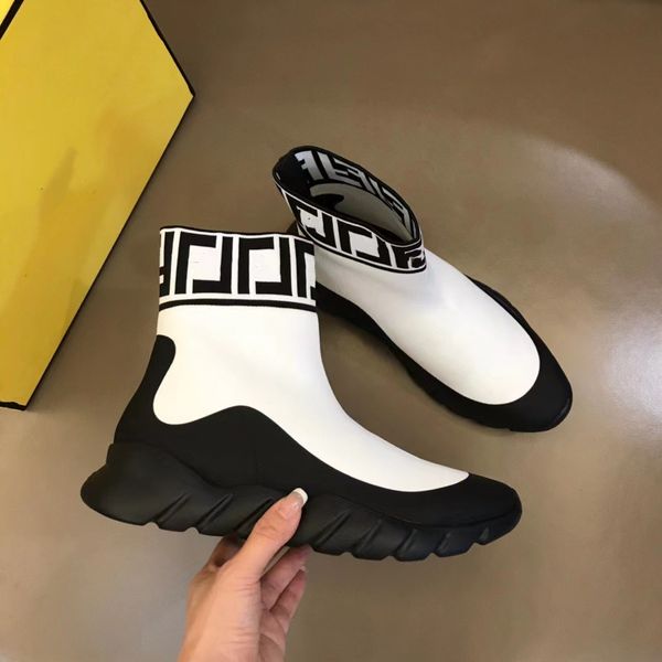 men outdoor runner casual shoes speed trainer lacet soft sock sneakers sports jogging walking light trainers 38-45# high quality, Black
men outdoor runner casual shoes speed trainer lacet soft sock sneakers sports jogging walking light trainers 38-45# high quality, Black