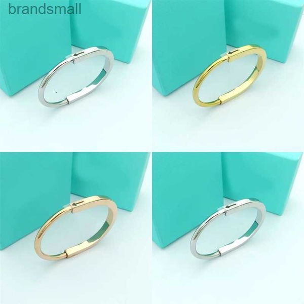 designer bracelet gold plated silver color lock womens mens luxury bracelet simple splice design bangles convenient friendship bracelets sol, Black
designer bracelet gold plated silver color lock womens mens luxury bracelet simple splice design bangles convenient friendship bracelets sol, Black