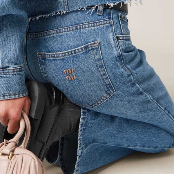 Women's Jeans Autumn MU Embroidered Decoration Pure Cotton Super Versatile Micro Flare Pants Nine point 66E6, A20881 # blue
Women's Jeans Autumn MU Embroidered Decoration Pure Cotton Super Versatile Micro Flare Pants Nine point 66E6, A20881 # blue