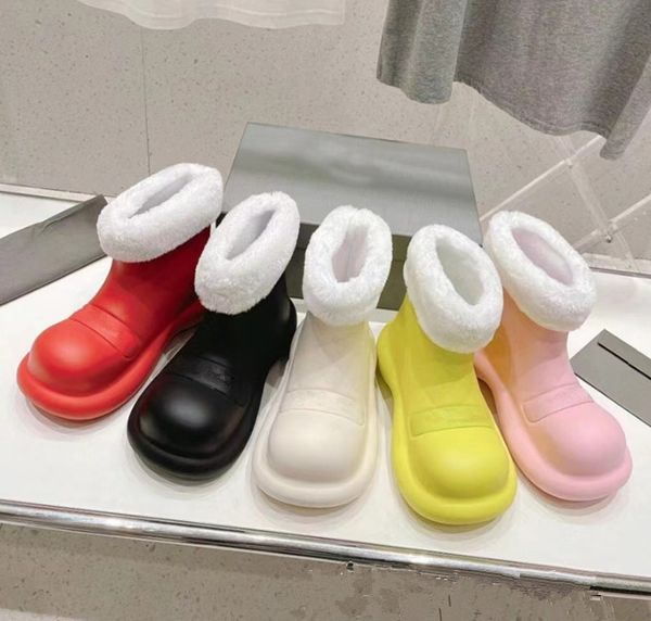 Designer women's snow boots Rubber rain boots thick soles Warm Thicken fleece female Big Head bootsLadies Rubber Non-slip waterproof ankle boots, Green
Designer women's snow boots Rubber rain boots thick soles Warm Thicken fleece female Big Head bootsLadies Rubber Non-slip waterproof ankle boots, Green