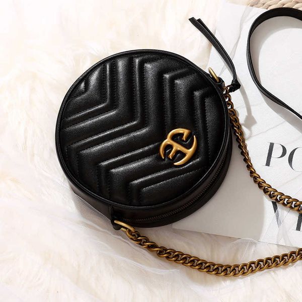 small round bag female new star with wavy love leather shoulder messenger bag chain round cake bag
small round bag female new star with wavy love leather shoulder messenger bag chain round cake bag