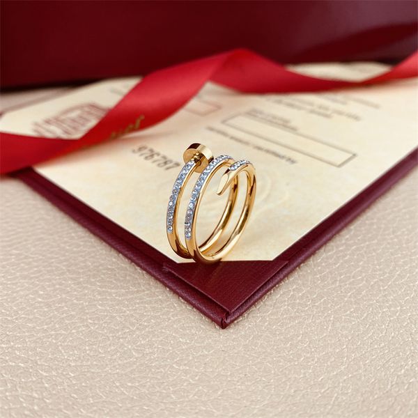 Luxury Designer New 18K Gold Love dimond Nail Ring Jewelry Fashion Process Stainless Steel Couple Ring Jewelry Never Fade Not Allergic
Luxury Designer New 18K Gold Love dimond Nail Ring Jewelry Fashion Process Stainless Steel Couple Ring Jewelry Never Fade Not Allergic