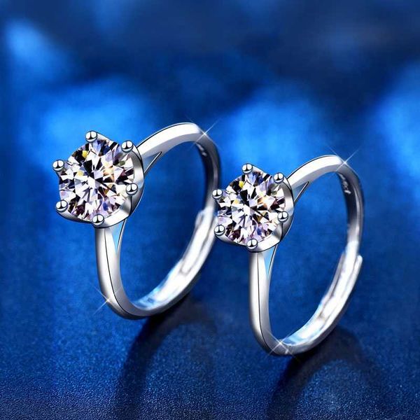 wedding rings x08211 d color moissanite ring women's sterling silver more than 1 karat selling classic six claw ring supply factory, Slivery;golden
wedding rings x08211 d color moissanite ring women's sterling silver more than 1 karat selling classic six claw ring supply factory, Slivery;golden