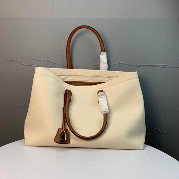 briefcases one shoulder bag luxury designer bag shopping bag tote all-match store bag high capacity and casual style 1168
briefcases one shoulder bag luxury designer bag shopping bag tote all-match store bag high capacity and casual style 1168