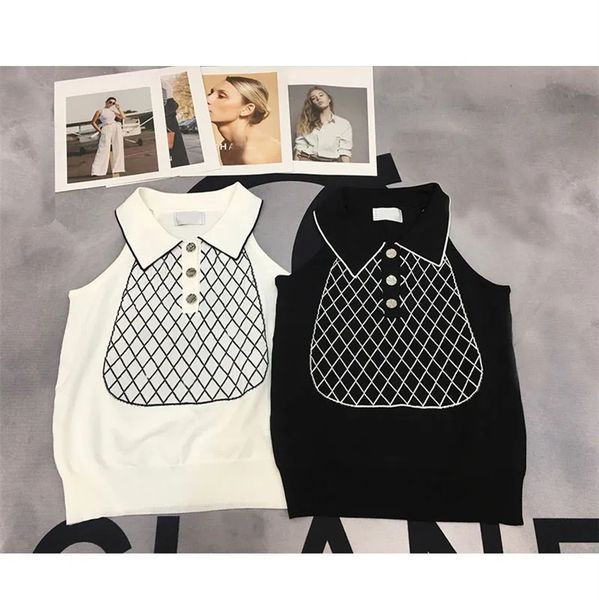 2023 runway designer women's tanks turn down collar plaid knitting sleeveless women's button lady elegant sweater vest, White
2023 runway designer women's tanks turn down collar plaid knitting sleeveless women's button lady elegant sweater vest, White