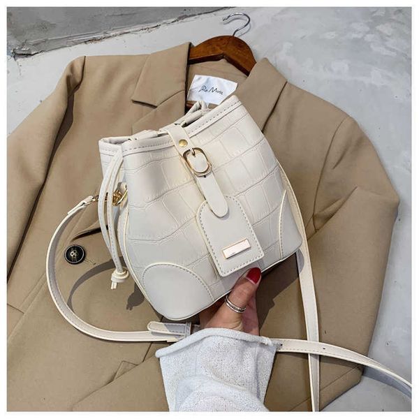 embroidery small bag new bags women's bag net red one shoulder crossbody bag bucket bag
embroidery small bag new bags women's bag net red one shoulder crossbody bag bucket bag