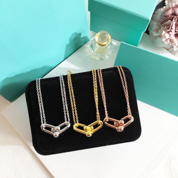 Designer Necklace Luxury Necklaces for Women Fashion Pendant Necklaces Charm Horseshoe Clasp Diamond Necklaces Temperament Trendy Holiday Gift Good
Designer Necklace Luxury Necklaces for Women Fashion Pendant Necklaces Charm Horseshoe Clasp Diamond Necklaces Temperament Trendy Holiday Gift Good