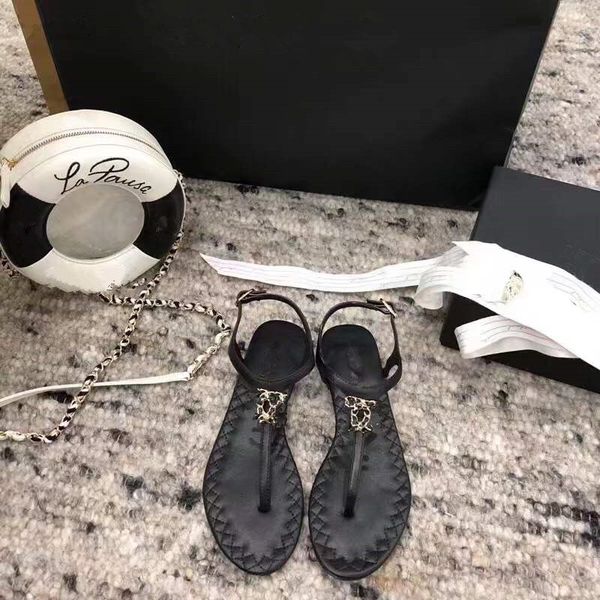 2023 designer ladies fashion sandals new flip-toe round toe breathable casual all-match classic large size women's shoes, Black
2023 designer ladies fashion sandals new flip-toe round toe breathable casual all-match classic large size women's shoes, Black